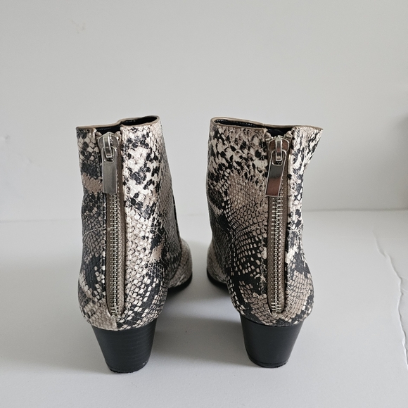 Qupid women's bootie snakeskin black white block heel 7.5 - Picture 3 of 7